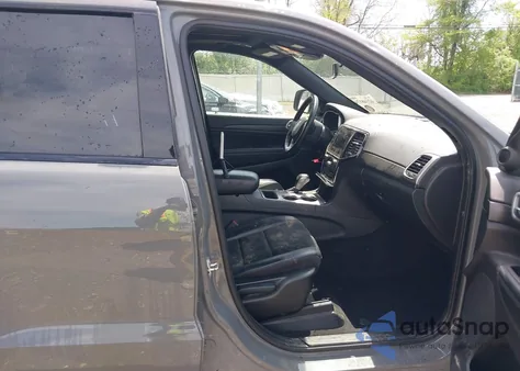 2021 Jeep Grand Cherokee Laredo X 4X4 z USA, uszkodzony, nr VIN 1C4RJFAG5MC654581